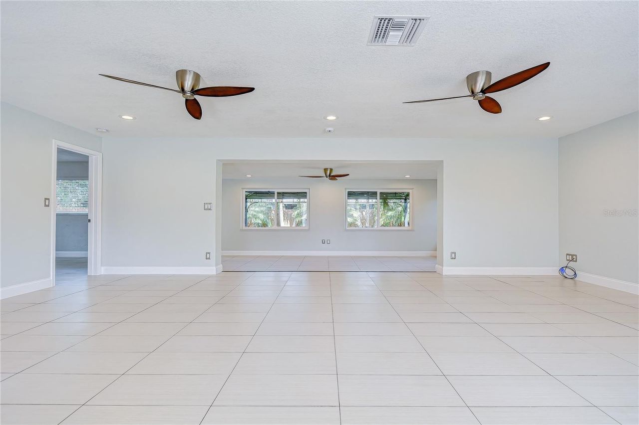 2645 63rd Avenue S, Saint Petersburg, FL 33712 Photo