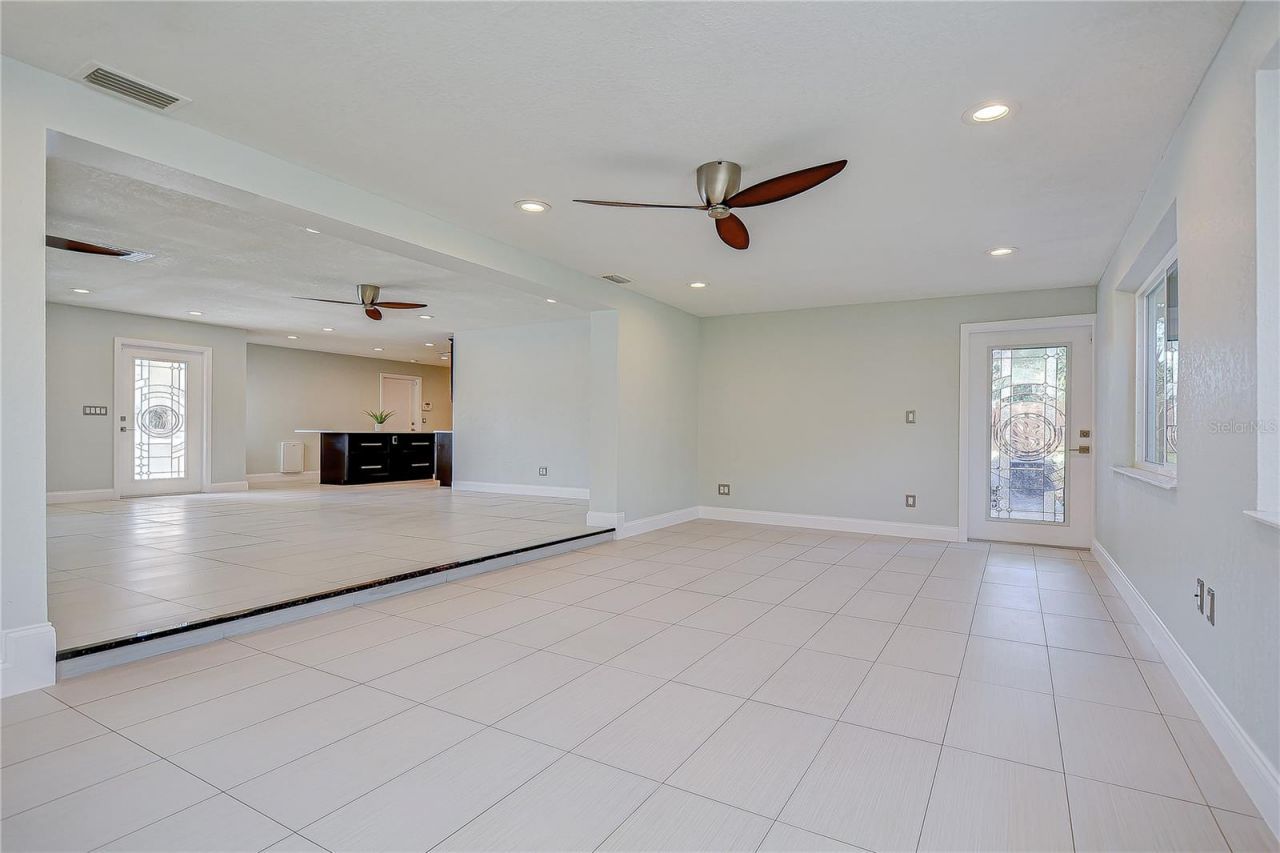 2645 63rd Avenue S, Saint Petersburg, FL 33712 Photo