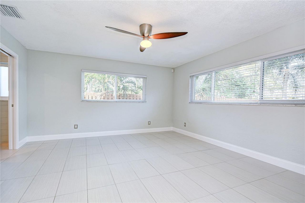 2645 63rd Avenue S, Saint Petersburg, FL 33712 Photo