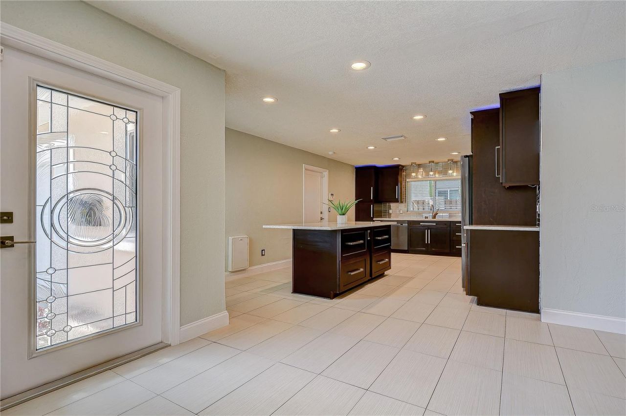 2645 63rd Avenue S, Saint Petersburg, FL 33712 Photo