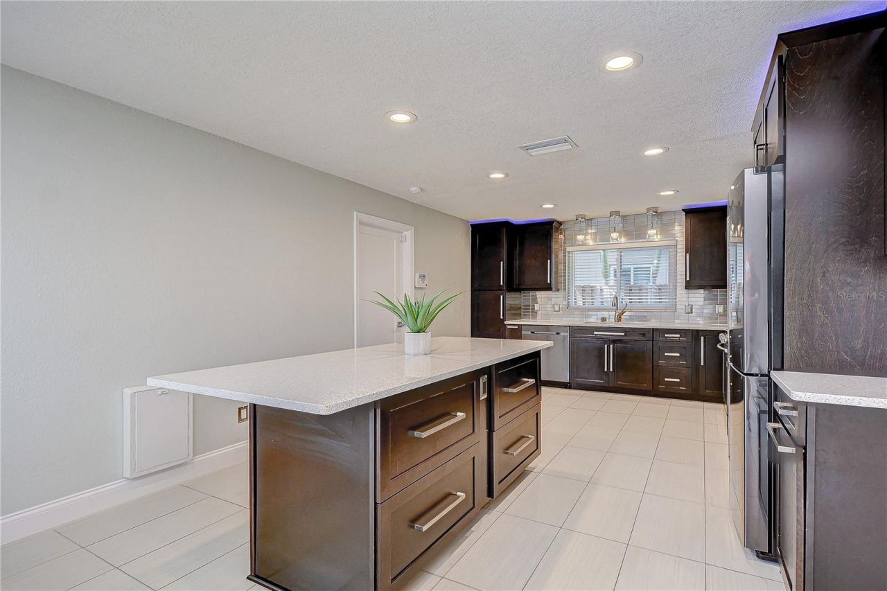 2645 63rd Avenue S, Saint Petersburg, FL 33712 Photo