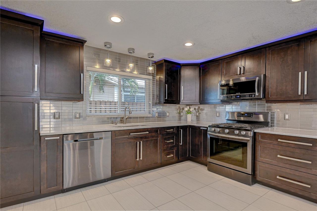 2645 63rd Avenue S, Saint Petersburg, FL 33712 Photo