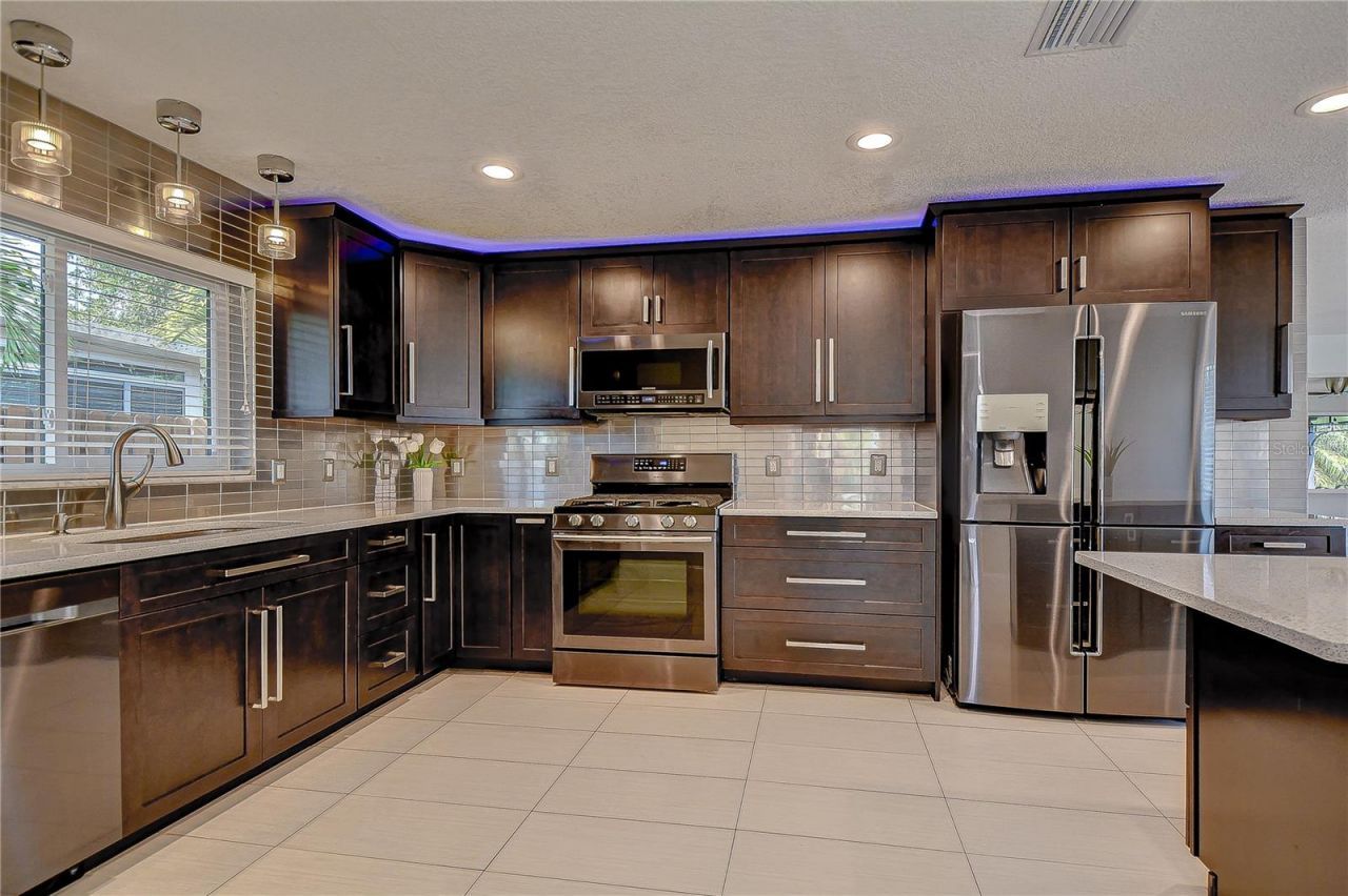 2645 63rd Avenue S, Saint Petersburg, FL 33712 Photo