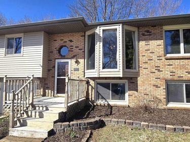 9802 23rd Street, Bellevue, NE 68123