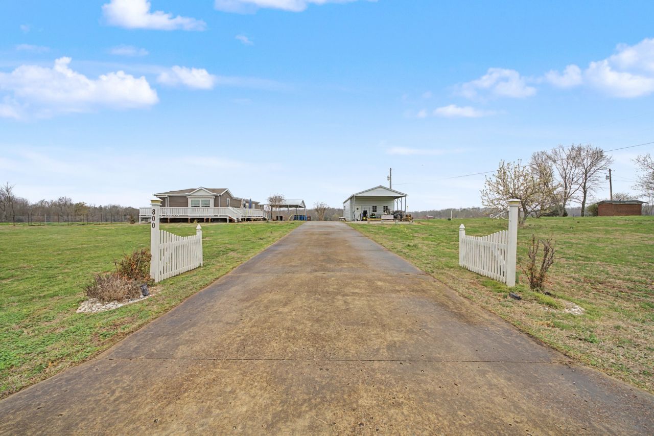 800 Ballard Rd, Camden, TN 38320 Main Photo