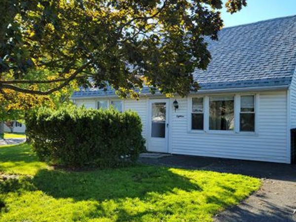 18 Whitney Road, Latham, NY 12110