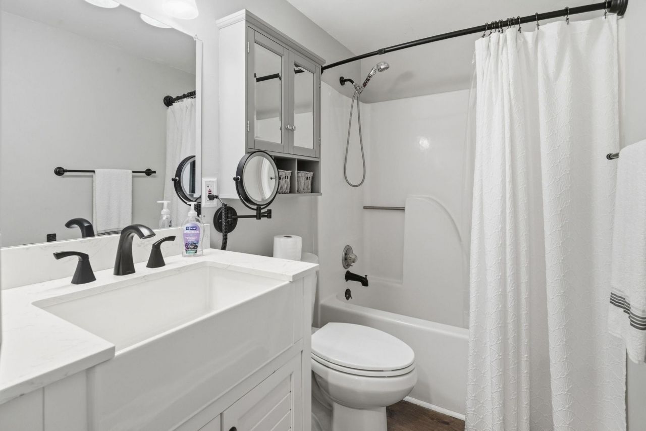 1203 Tiffany Ln. Photo 10