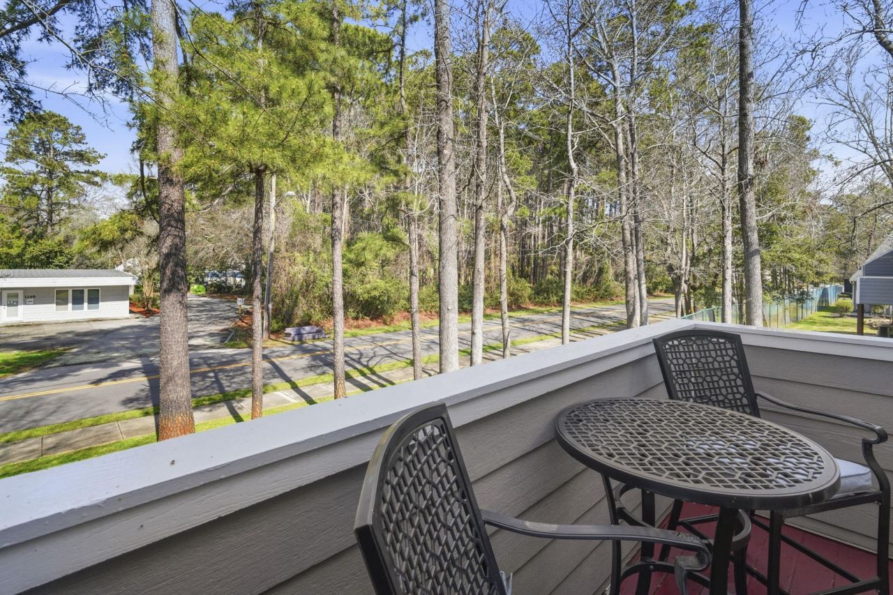 1203 Tiffany Ln. Photo 15