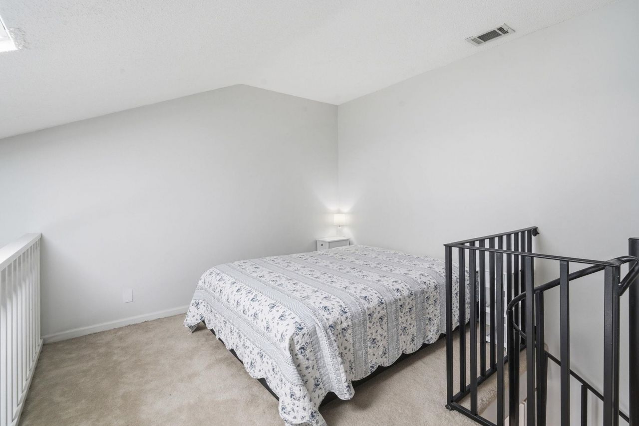 1203 Tiffany Ln. Photo 16