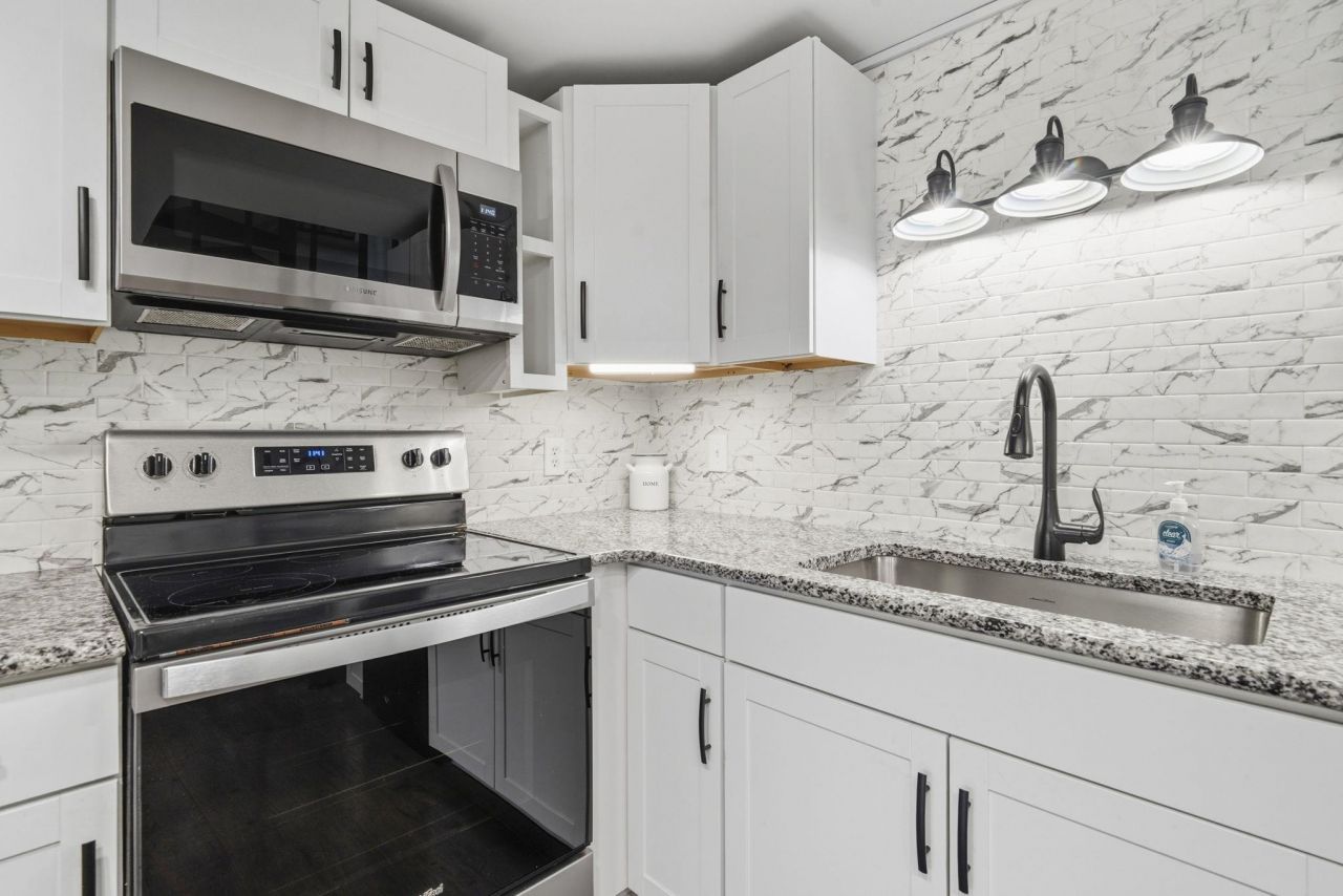 1203 Tiffany Ln. Photo 7