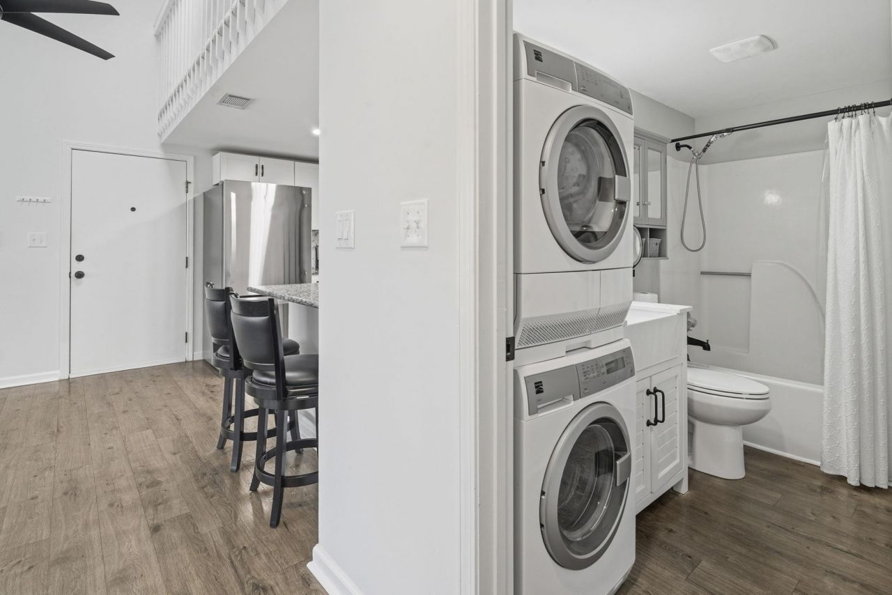 1203 Tiffany Ln. Photo 9