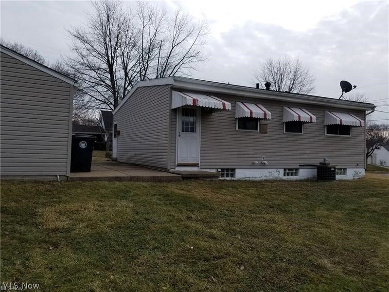 2912 Clearfield Avenue , Akron, OH 44314 Photo 2