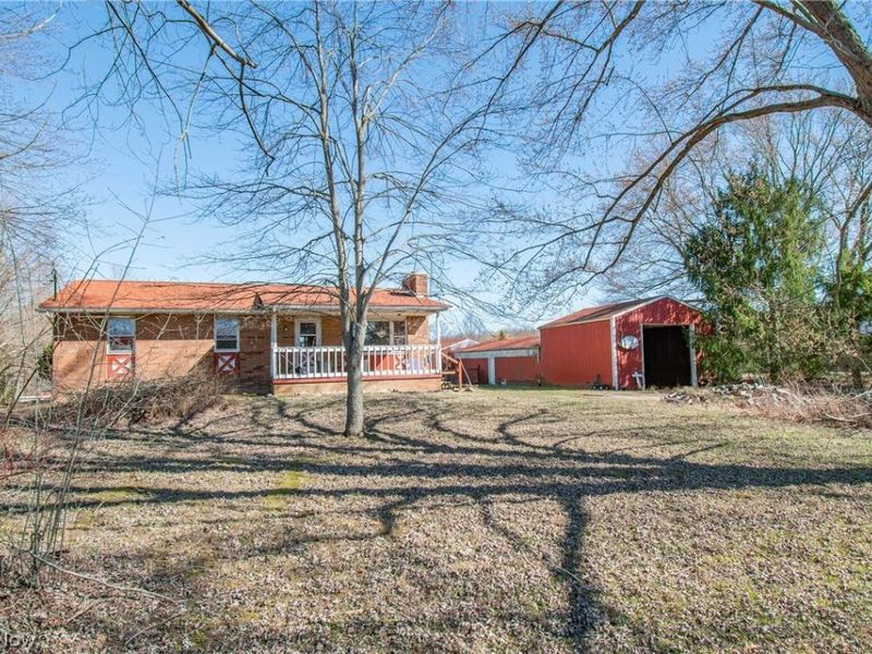 3686 Jones Road, Diamond, OH 44412 Photo 3