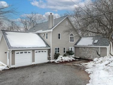8 Pebble , New Milford, CT 06776