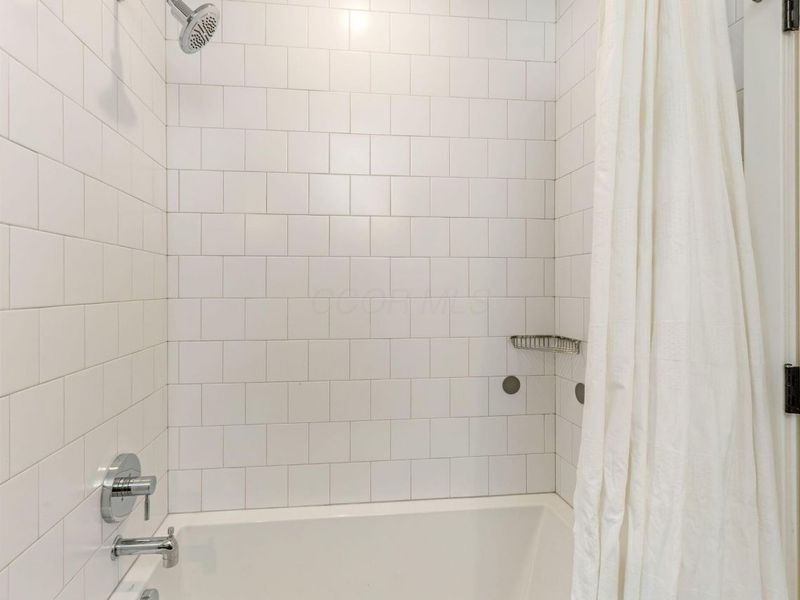 270 Clinton Heights Avenue, Columbus, OH 43202 Photo 25