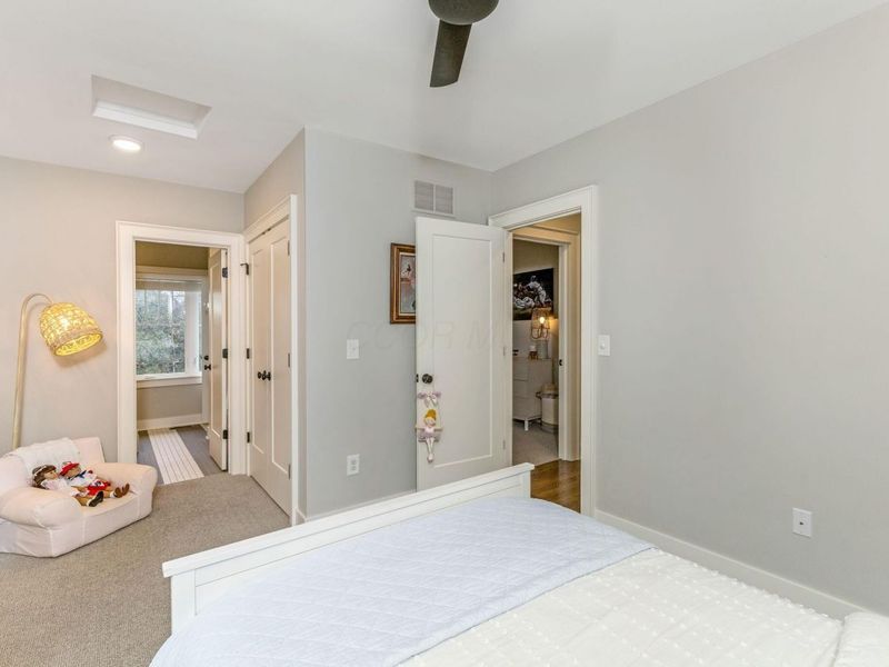 270 Clinton Heights Avenue, Columbus, OH 43202 Photo 27