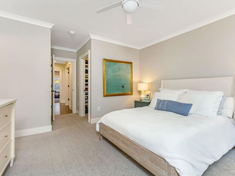 270 Clinton Heights Avenue, Columbus, OH 43202 Photo 32