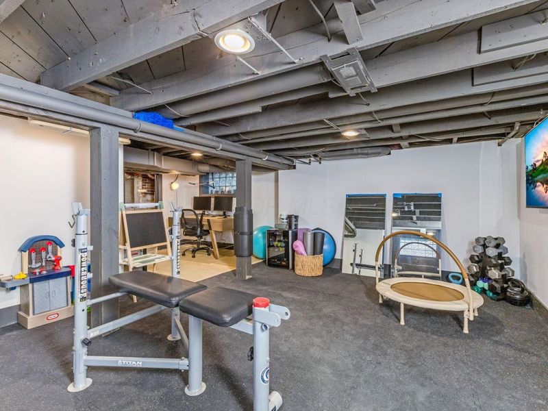 270 Clinton Heights Avenue, Columbus, OH 43202 Photo 36