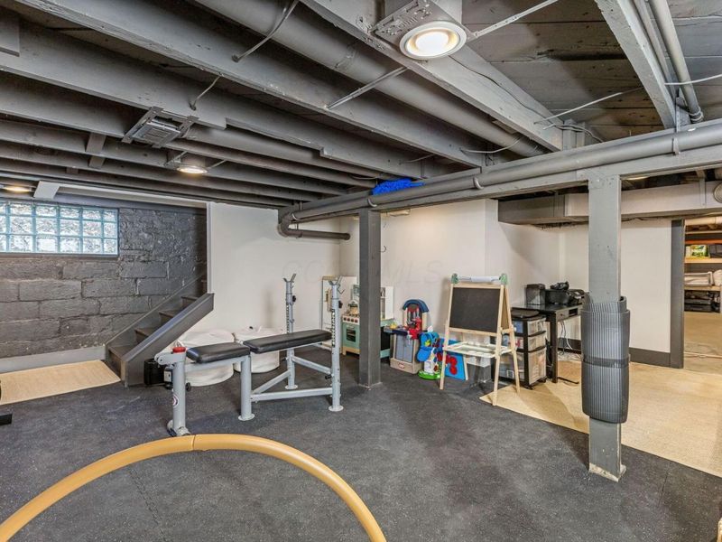 270 Clinton Heights Avenue, Columbus, OH 43202 Photo 38