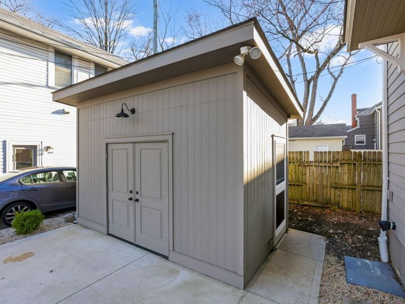 270 Clinton Heights Avenue, Columbus, OH 43202 Photo 45