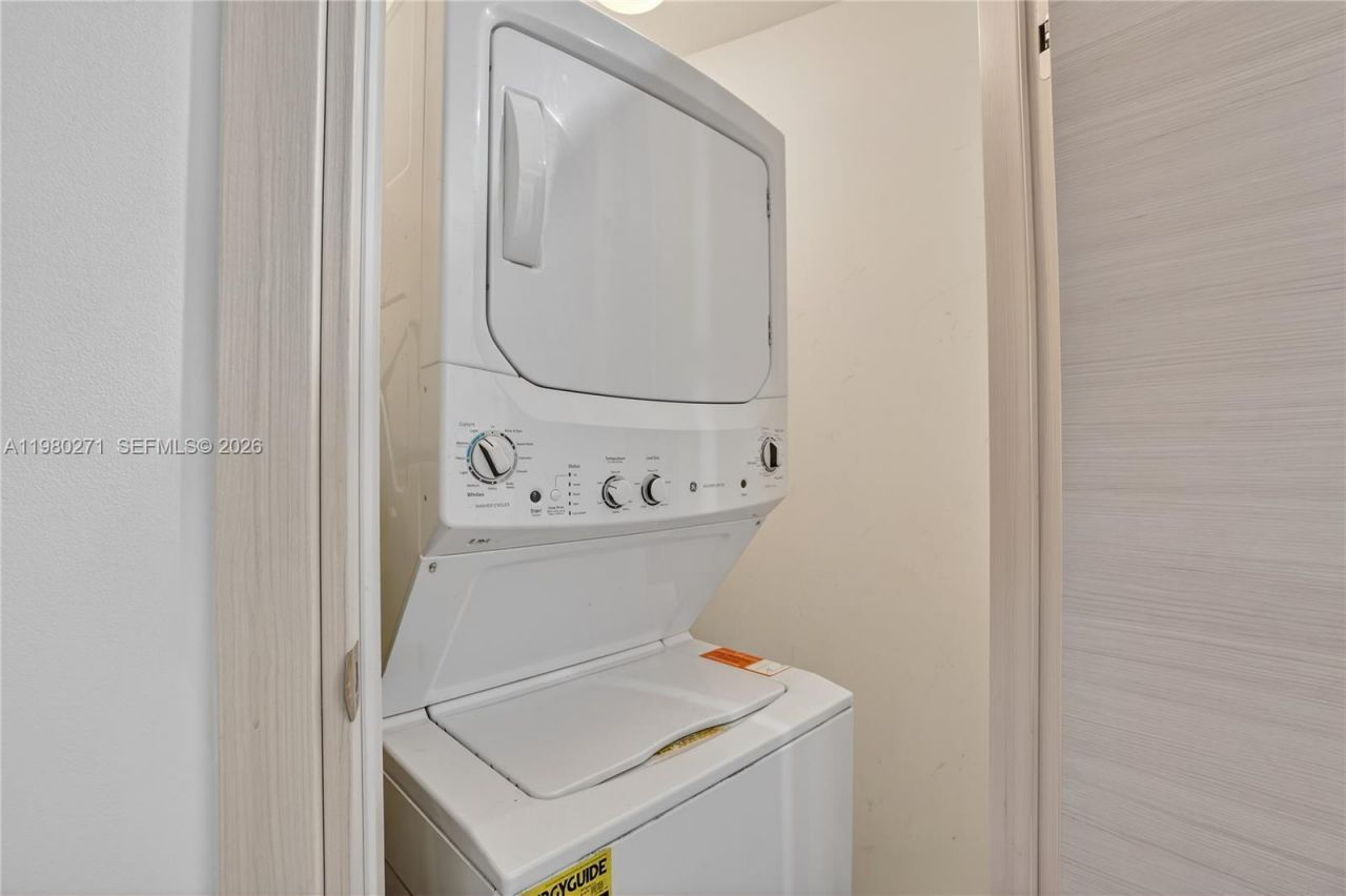 801 S Miami Ave , Unit 2805, Miami, FL 33130 Photo