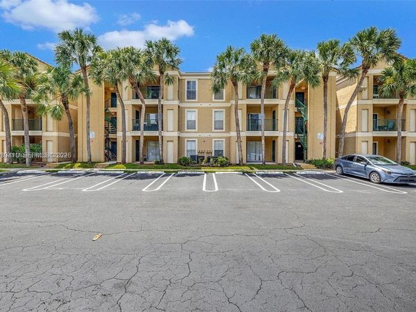 733 Riverside Dr , Unit 1216, Coral Springs, FL 33071