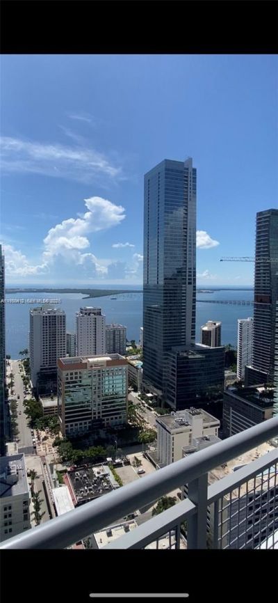 60 SW 13th St, Unit 3606, Miami, FL 33130 Photo