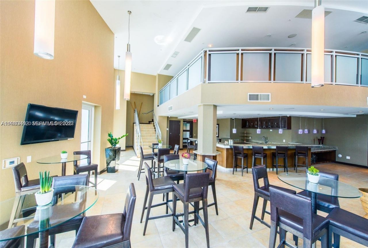 60 SW 13th St, Unit 3606, Miami, FL 33130 Photo
