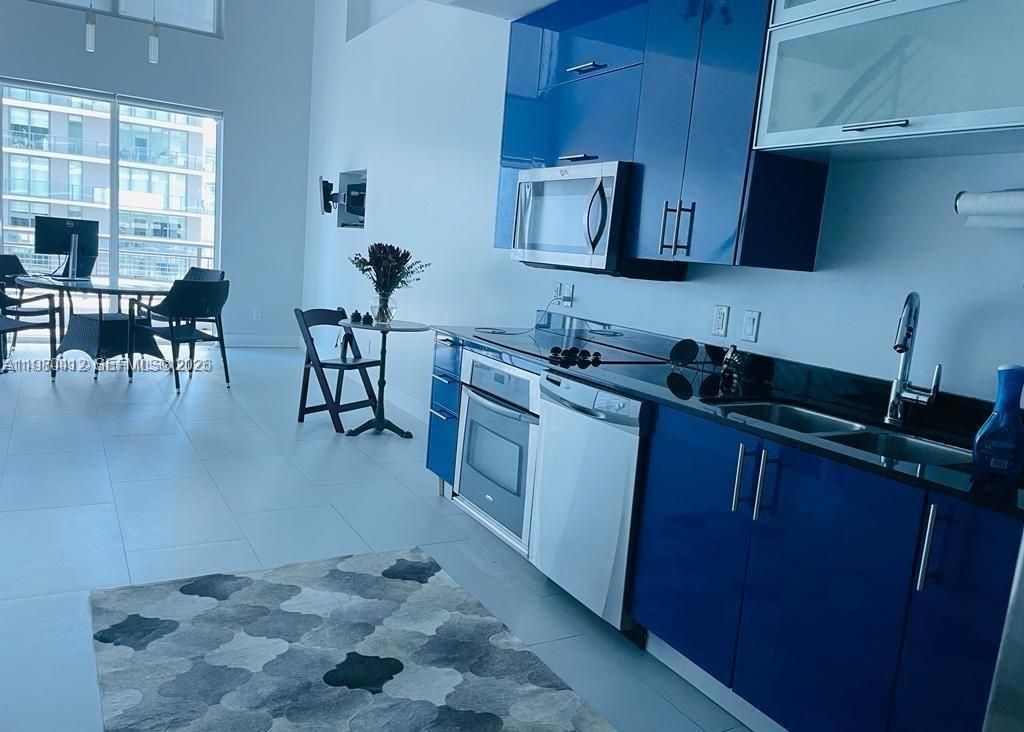 60 SW 13th St, Unit 3606, Miami, FL 33130 Photo