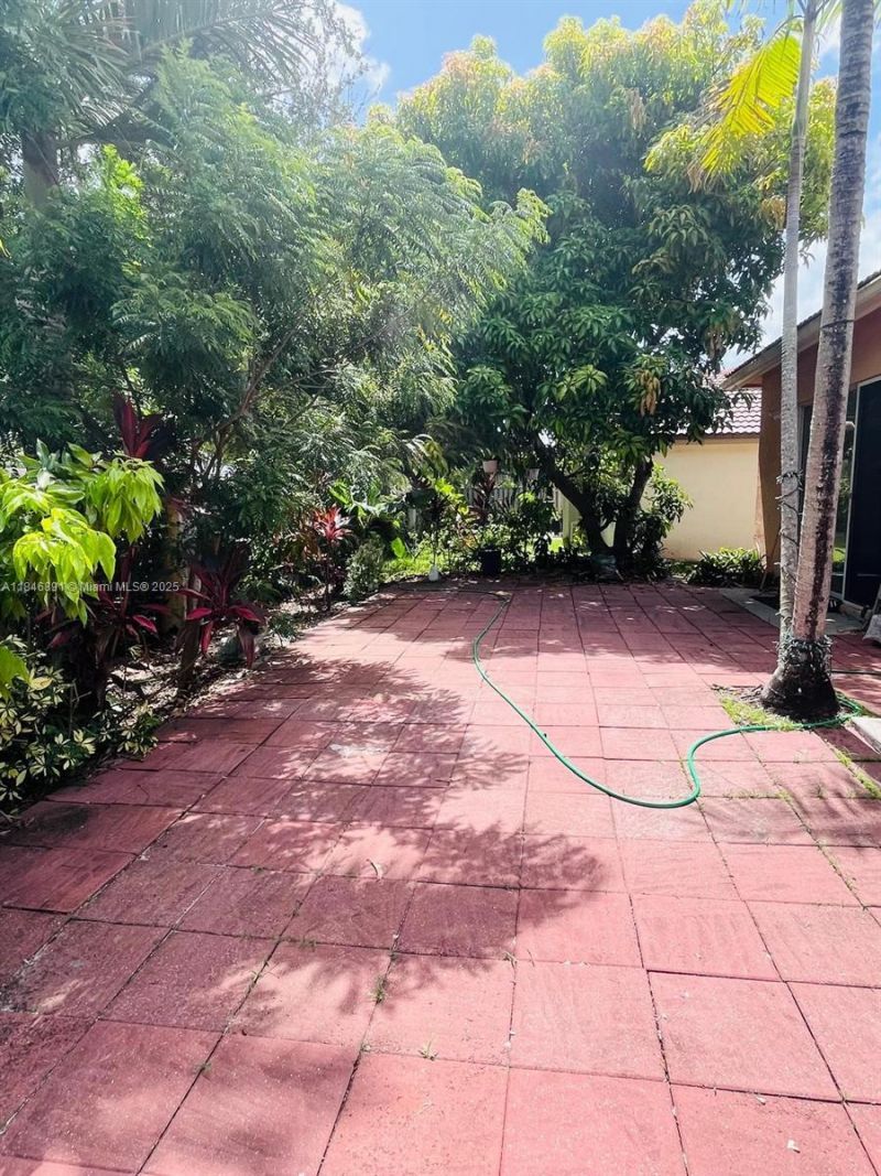 14146 S Cypress Cove Cir , Davie, FL 33325 Photo