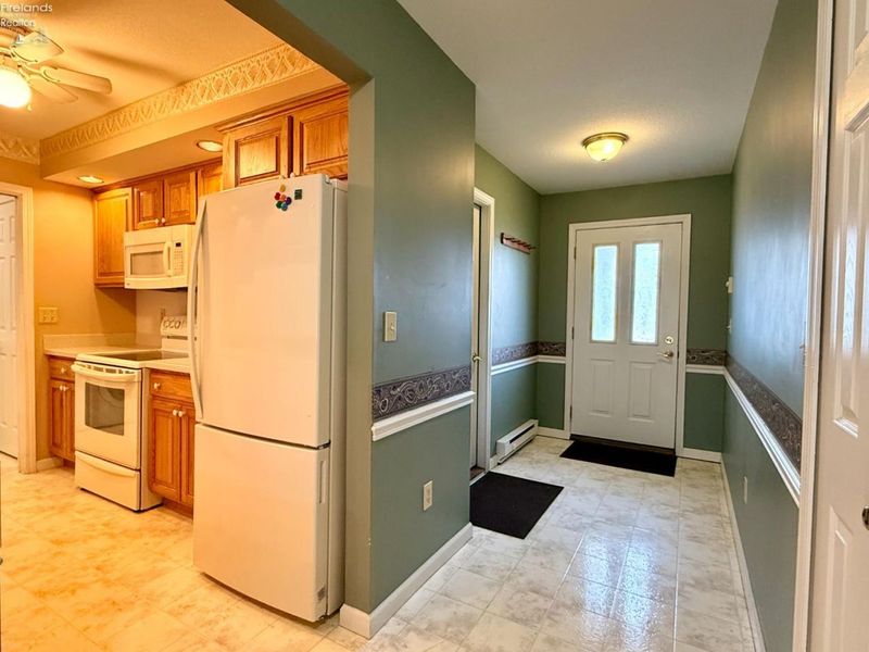 1805 E Waterberry, Huron, OH 44839 Photo 8