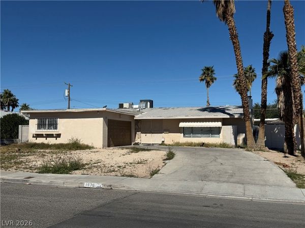 1626 Golden Arrow Drive , Las Vegas, NV 89169