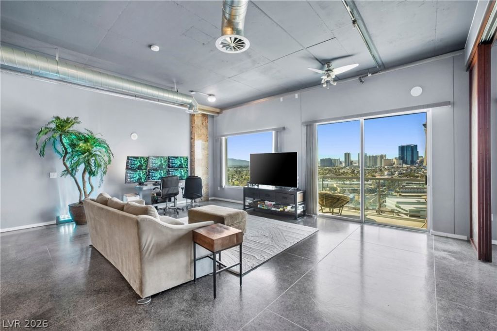 900 Las Vegas Boulevard, Unit 1209, Las Vegas, NV 89101 Main Photo