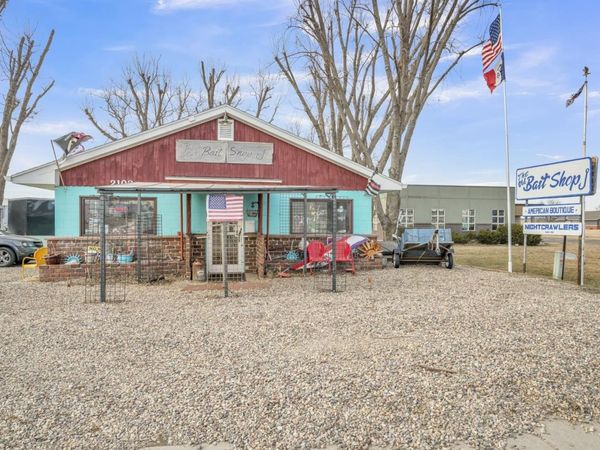 2013 21st Street , Milford, IA 51351