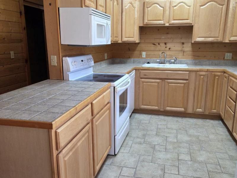 7749 Mcgur Road, Unit B, Guysville, OH 45735 Photo 5