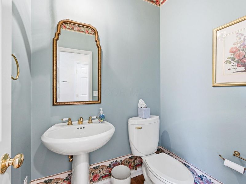 4219 Bibury Court, Columbus, OH 43221 Photo 10