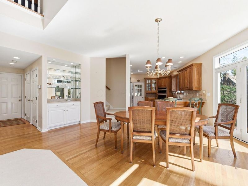 4219 Bibury Court, Columbus, OH 43221 Photo 11