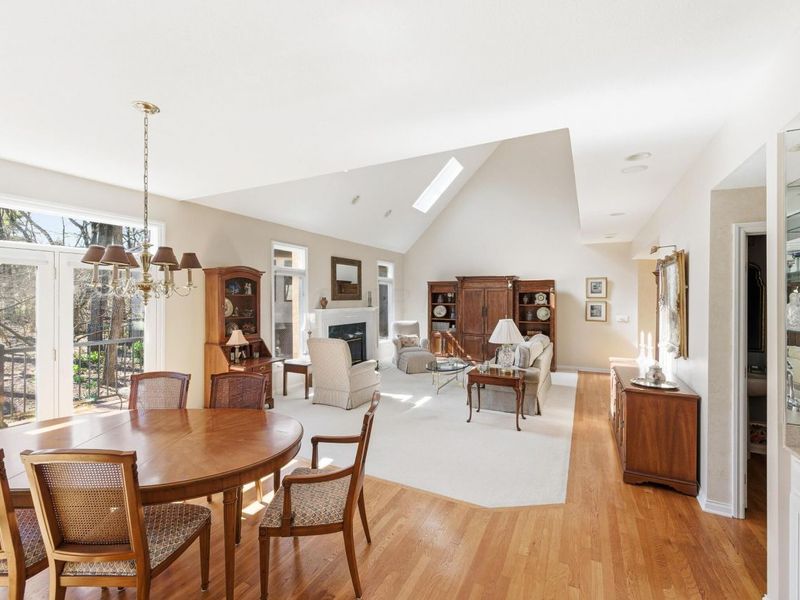 4219 Bibury Court, Columbus, OH 43221 Photo 12