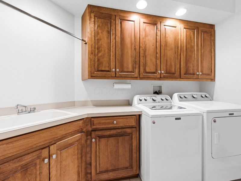 4219 Bibury Court, Columbus, OH 43221 Photo 29