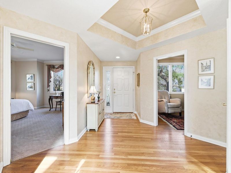 4219 Bibury Court, Columbus, OH 43221 Photo 4