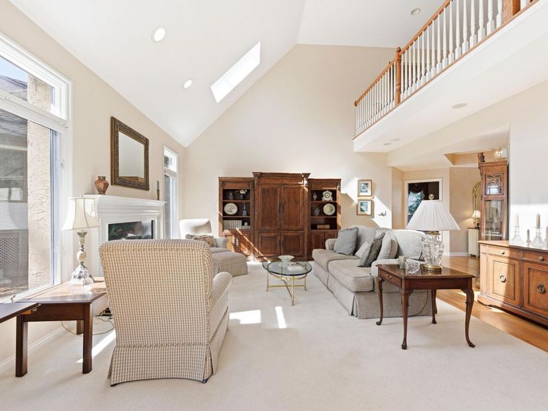 4219 Bibury Court, Columbus, OH 43221 Photo 9