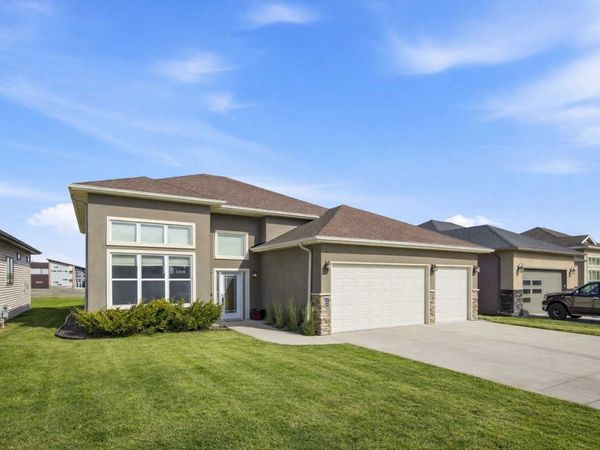 246 34 Avenue E, West Fargo, ND 58078