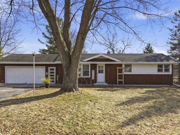 1965 LYNN DRIVE, Neenah, WI 54956
