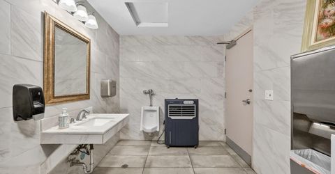 1614 21st St, Sacramento, CA 95811 Photo