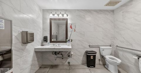 1614 21st St, Sacramento, CA 95811 Photo