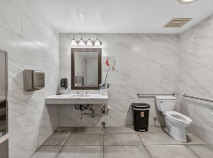 1614 21st St, Sacramento, CA 95811 Photo