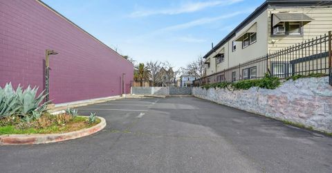 1614 21st St, Sacramento, CA 95811 Photo