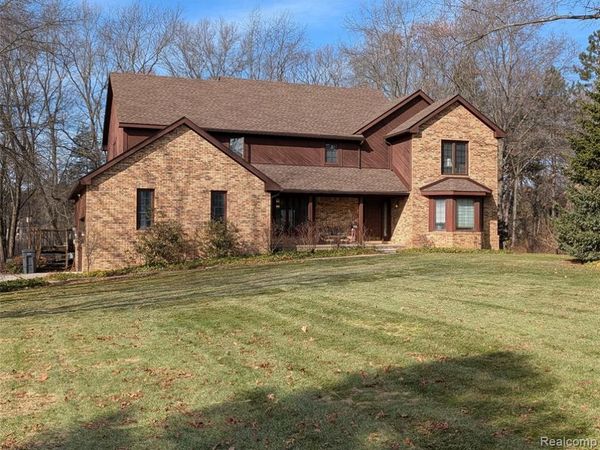 4422 Argenta Drive, Genoa Twp, MI 48116