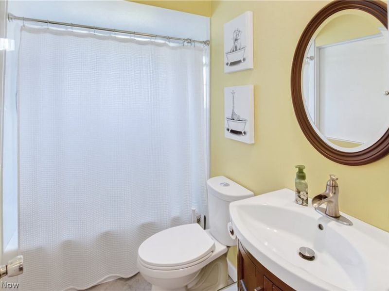 14761 Larkfield Drive , Brook Park, OH 44142 Photo 17