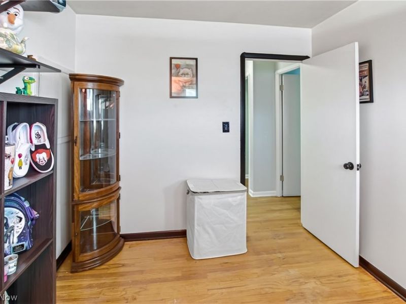 14761 Larkfield Drive , Brook Park, OH 44142 Photo 19